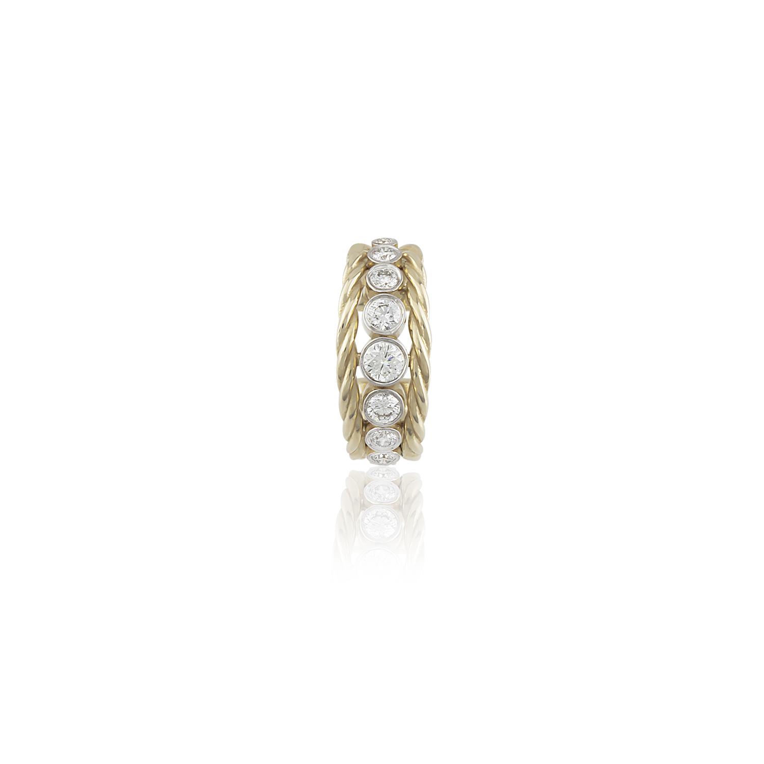 Pirlantali Twist Model Cuff Küpe
